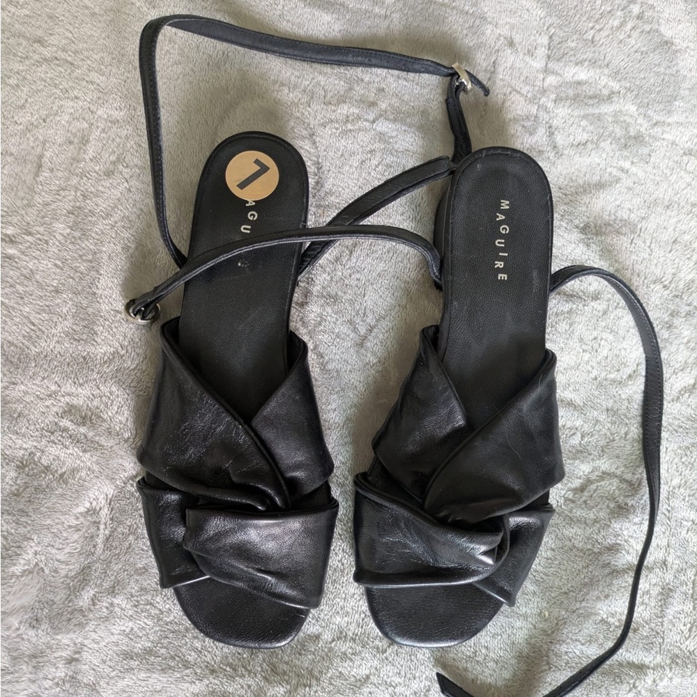 Mataro Black Sandals - Picture 2 of 6